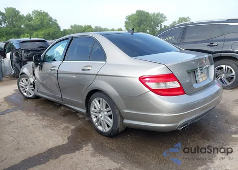 2008 Mercedes-Benz C 300 Luxury 4Matic/Sport 4Matic from USA, damaged, VIN WDDGF81XX8F107109
